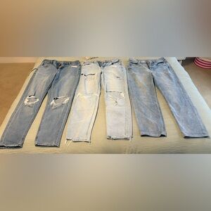American Eagle Outfitters Relaxed Light Blue Distressed Jeans